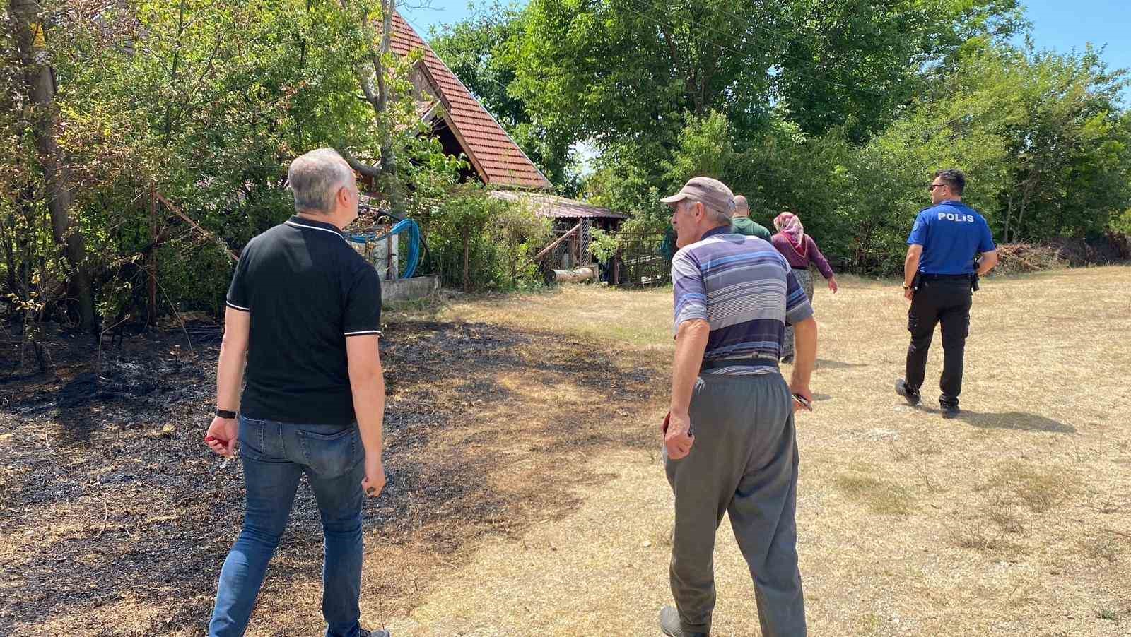 Bolu’da otluk arazide çıkan yangın eve sıçramadan söndürüldü 