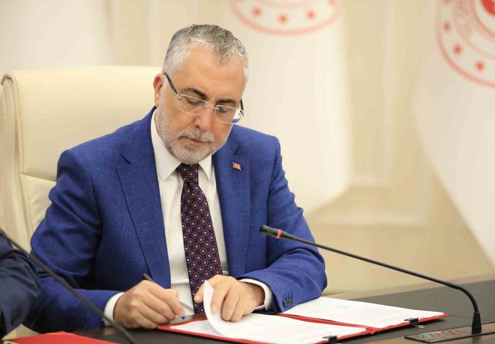 Bakan Işıkhan: 