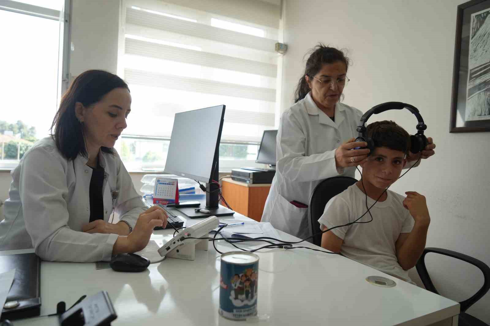 Mevsimlik tarım işçilerinin çocuklarına sağlık taraması 