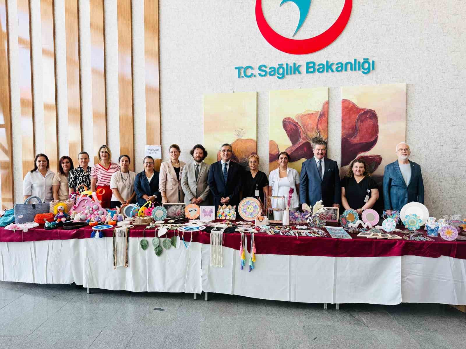 Yunus Emre Devlet Hastanesi’nde ’Geleneksel El Sanatları Sergisi’ açıldı 
