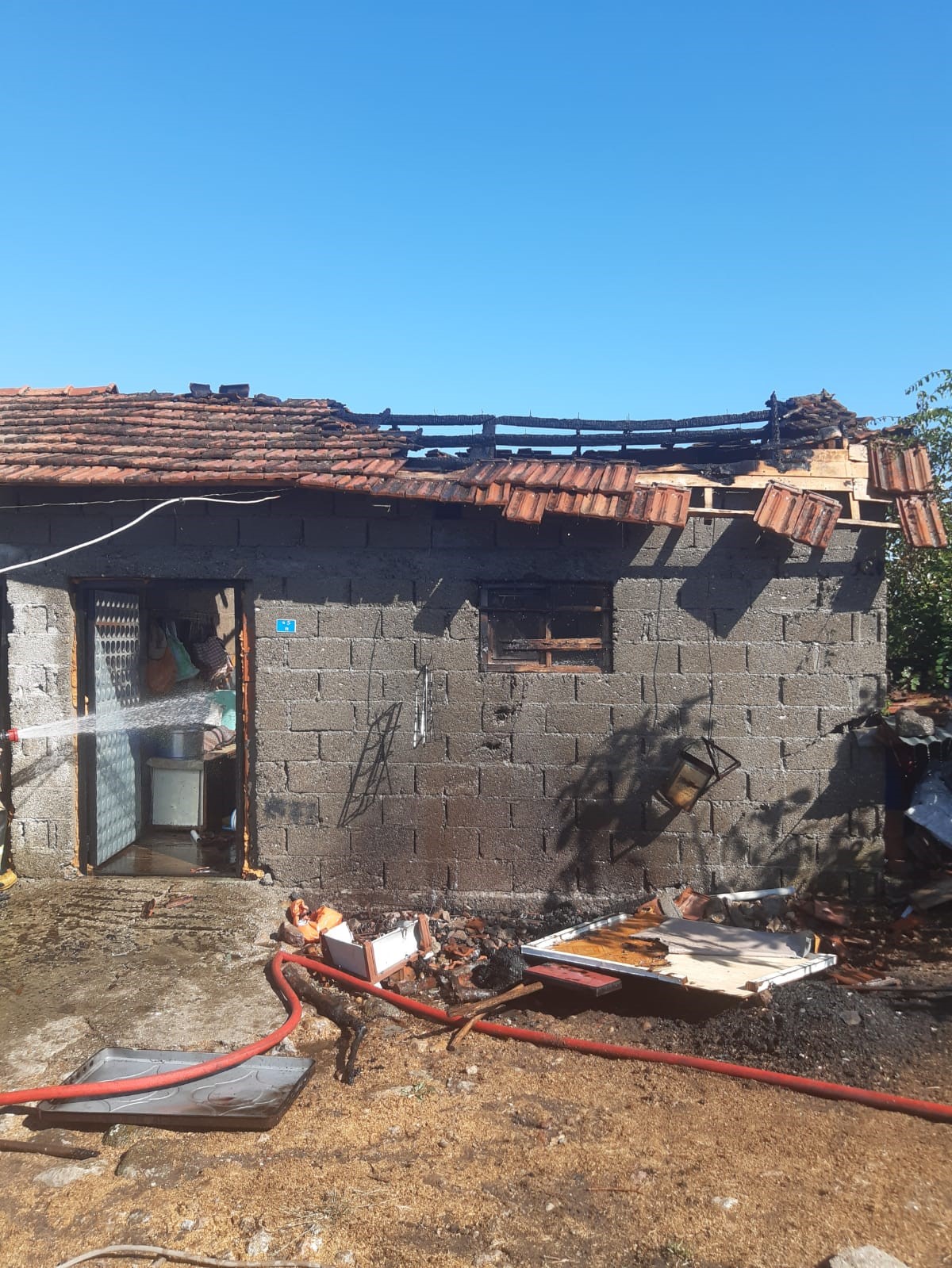 Gönen’de dam yangınına müdahale edildi 