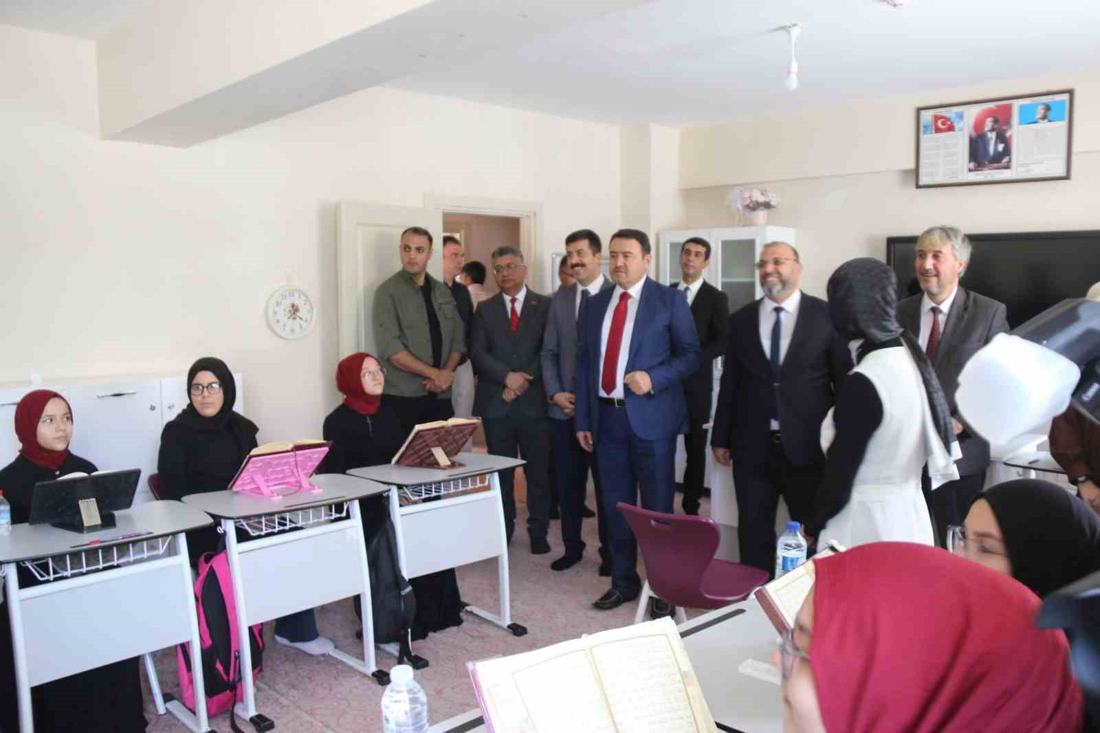 Kütahya’da ’Örgün Eğitimle Hafızlık Projesi’ devam ediyor 