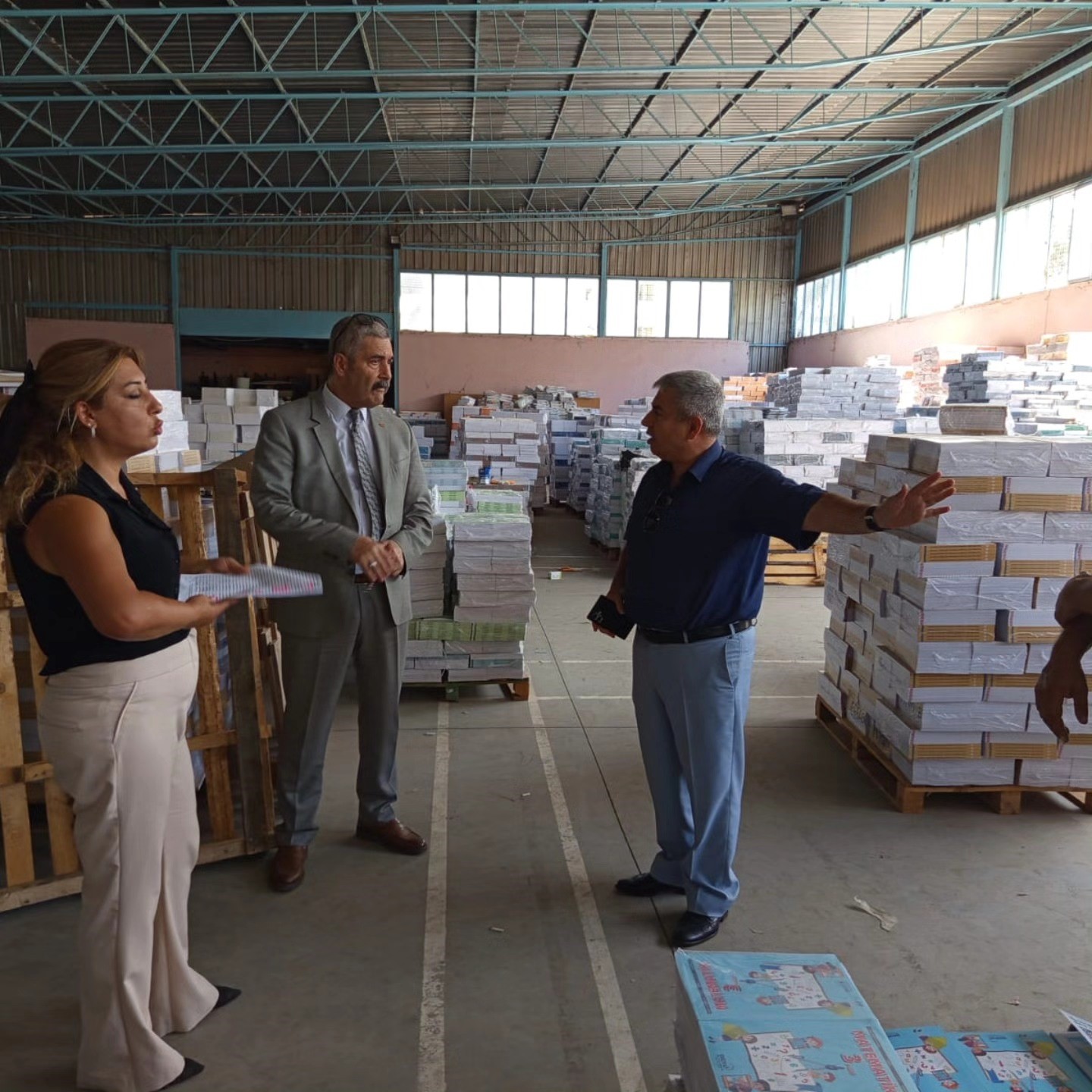 Efeler’de 65 bin ücretsiz ders kitabı dağıtılacak