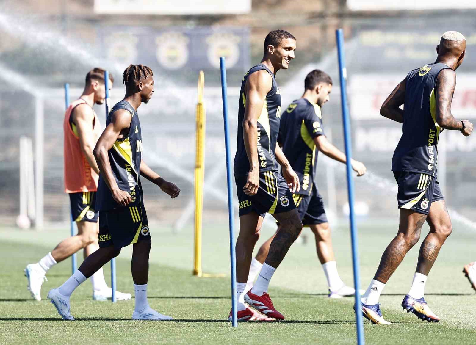 Fenerbahçe, Kocaelispor maçı hazırlıklarına başladı 