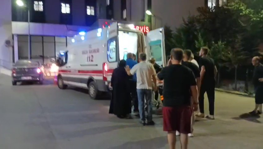 Devrilen traktörün sürücüsü hayatını kaybetti 