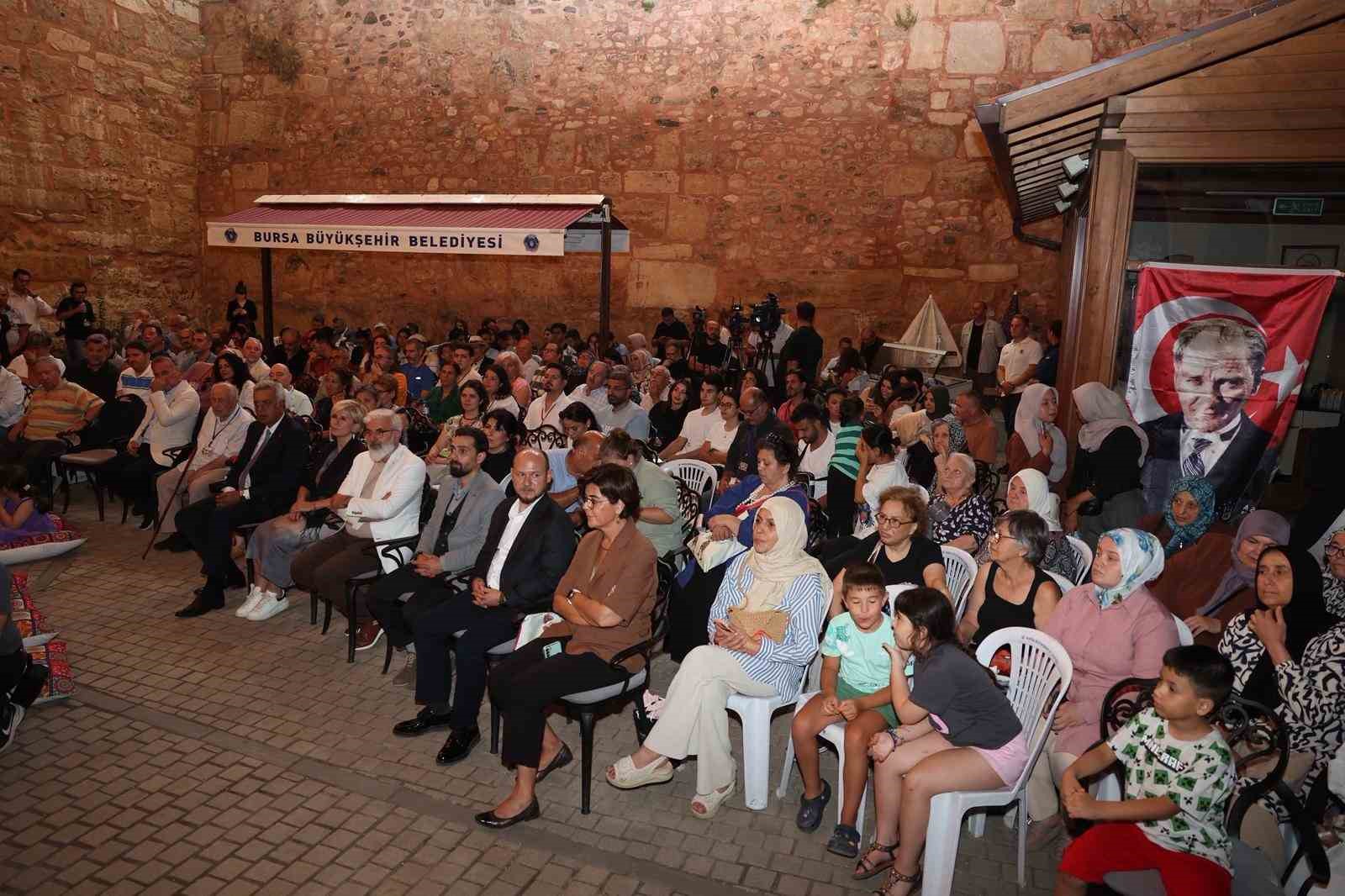 Karagöz, doğduğu şehirde yaşıyor 