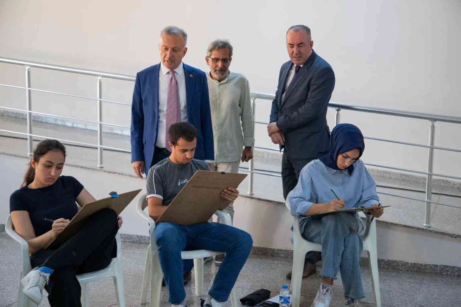 Erzincan’da güzel sanatlar için özel yetenek sınavları yapıldı 