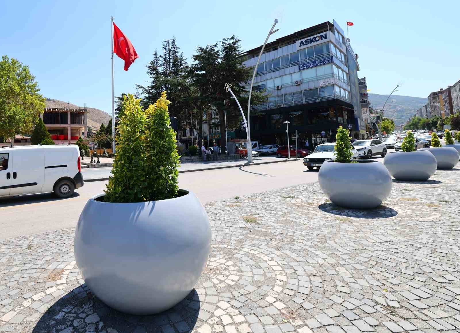 Tokat Belediyesi, kentin çehresini değiştiriyor 