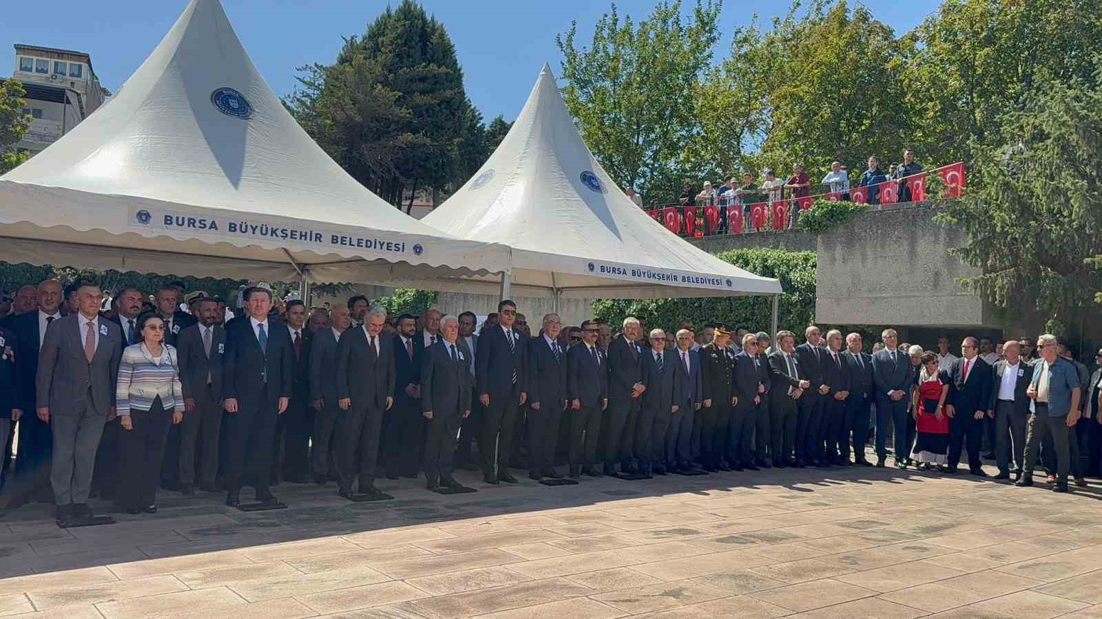 Celal Bayar kabri başında anıldı 