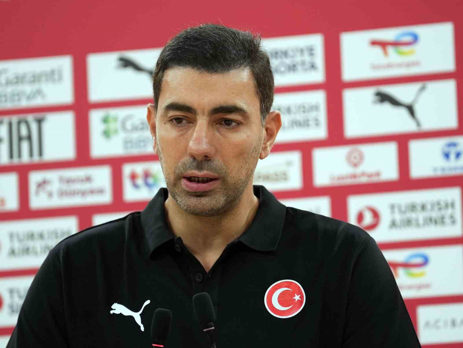 Nedim Yücel: 