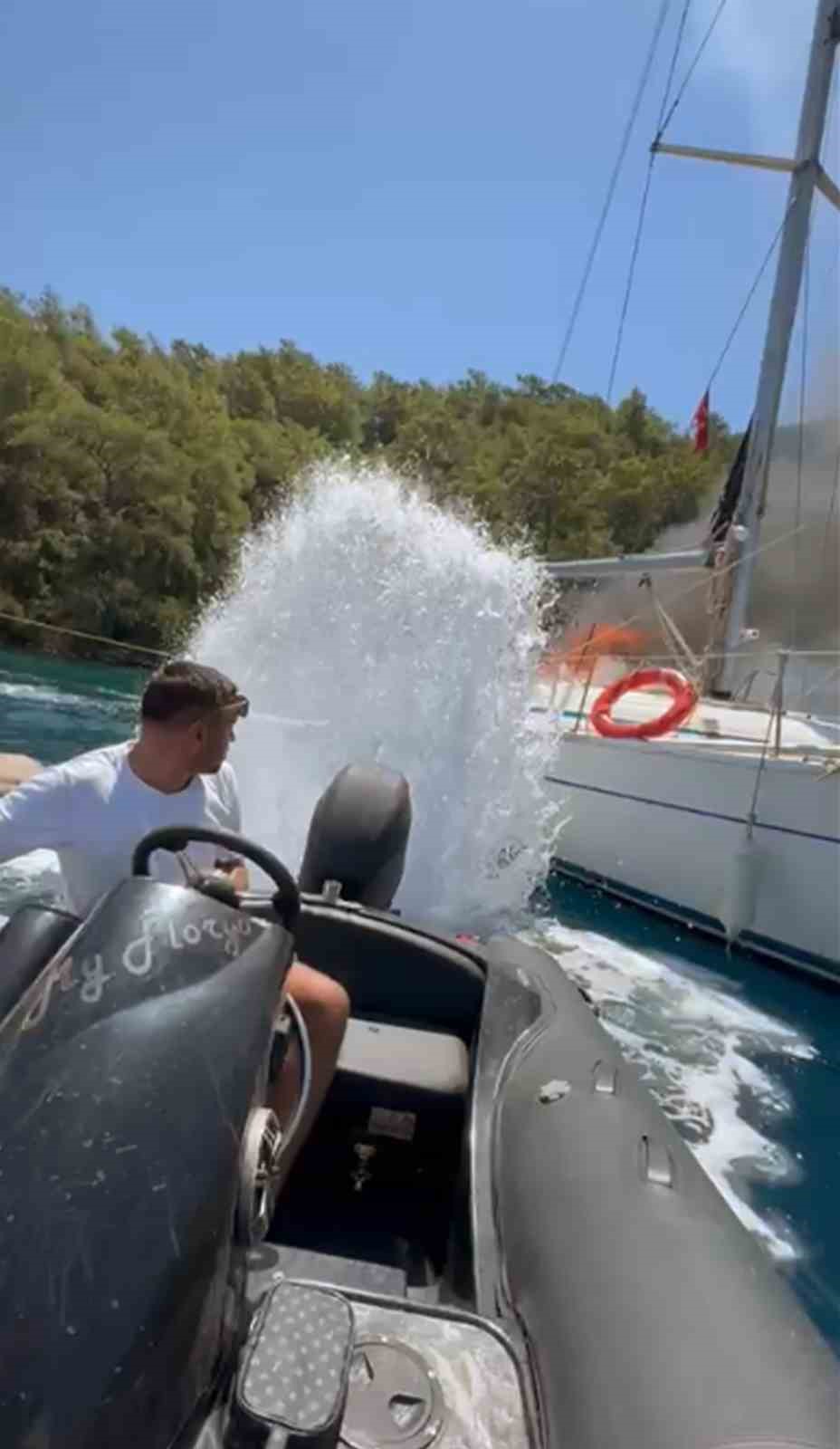 Dalaman’da özel tekne denizin ortasında cayır cayır yandı 