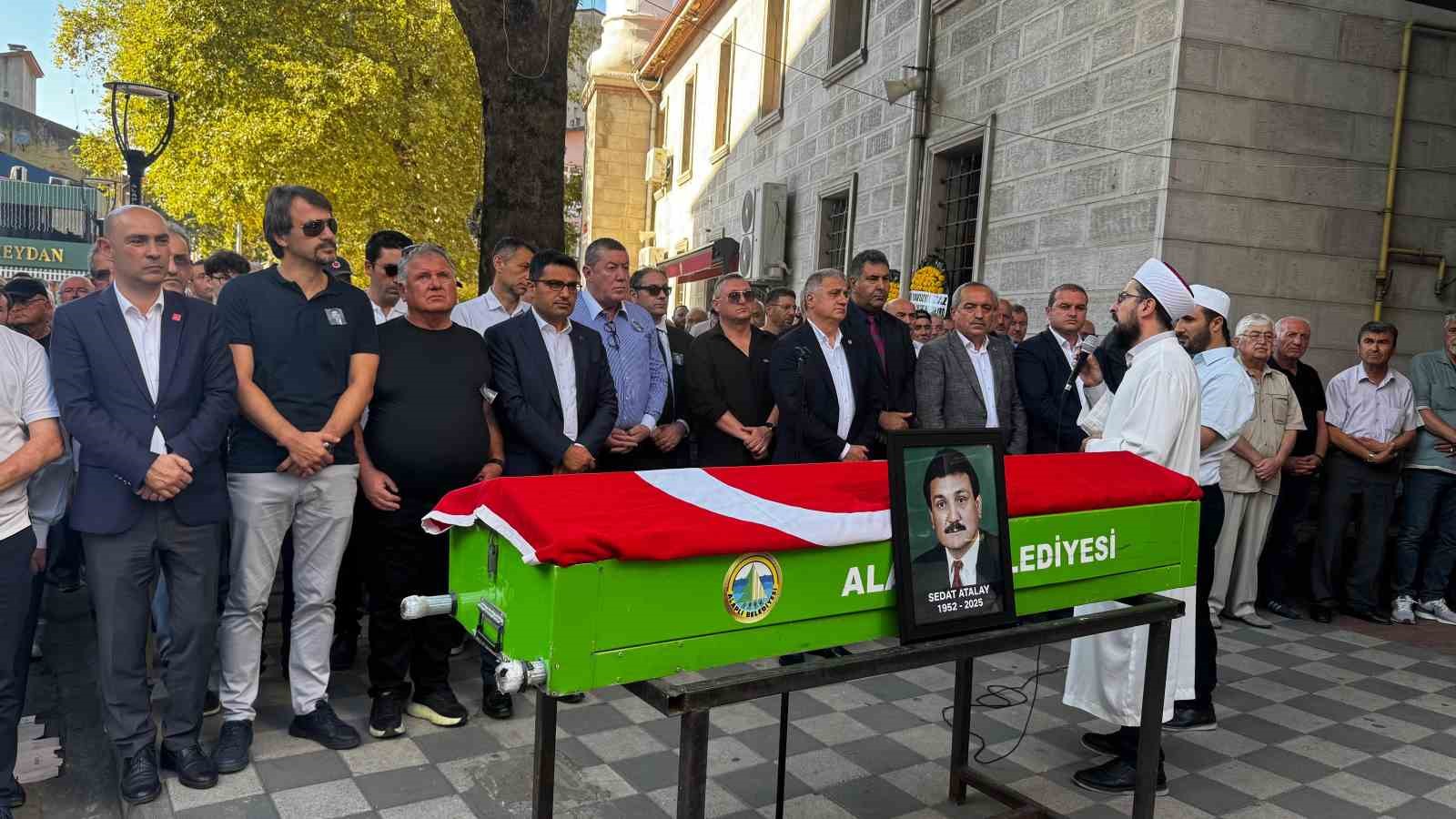 Alaplı eski belediye başkanı toprağa verildi 