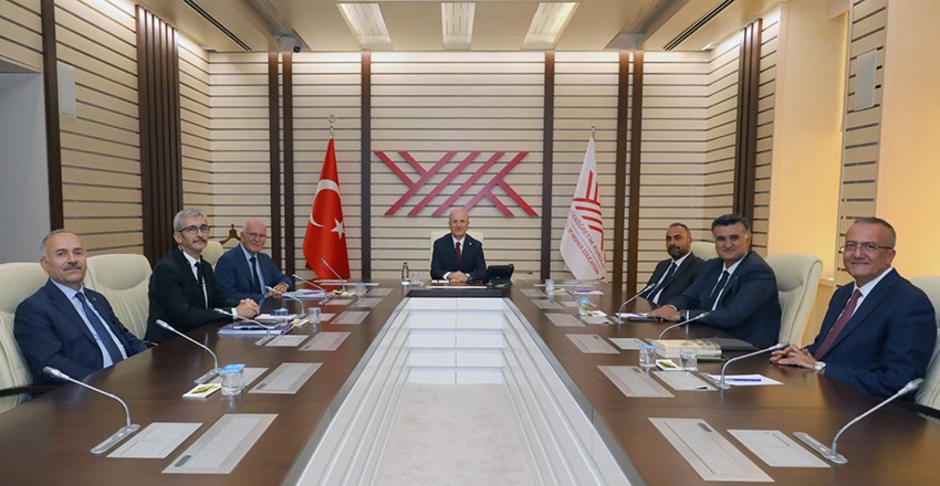 Rektör Prof. Dr. Savaş, YÖK Başkanı Özvar’ı ziyaret etti 