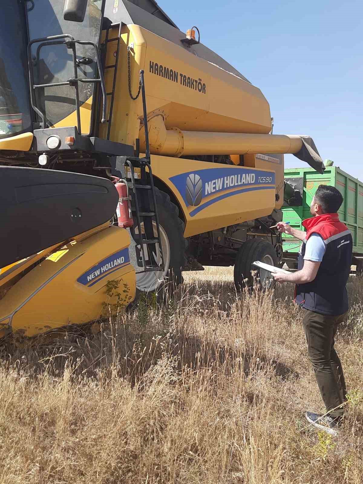 Demirözü’nde biçerdöver kontrolleri sürüyor 