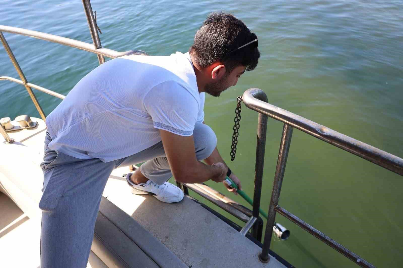 Denizi kirleten gemiye suçüstü 