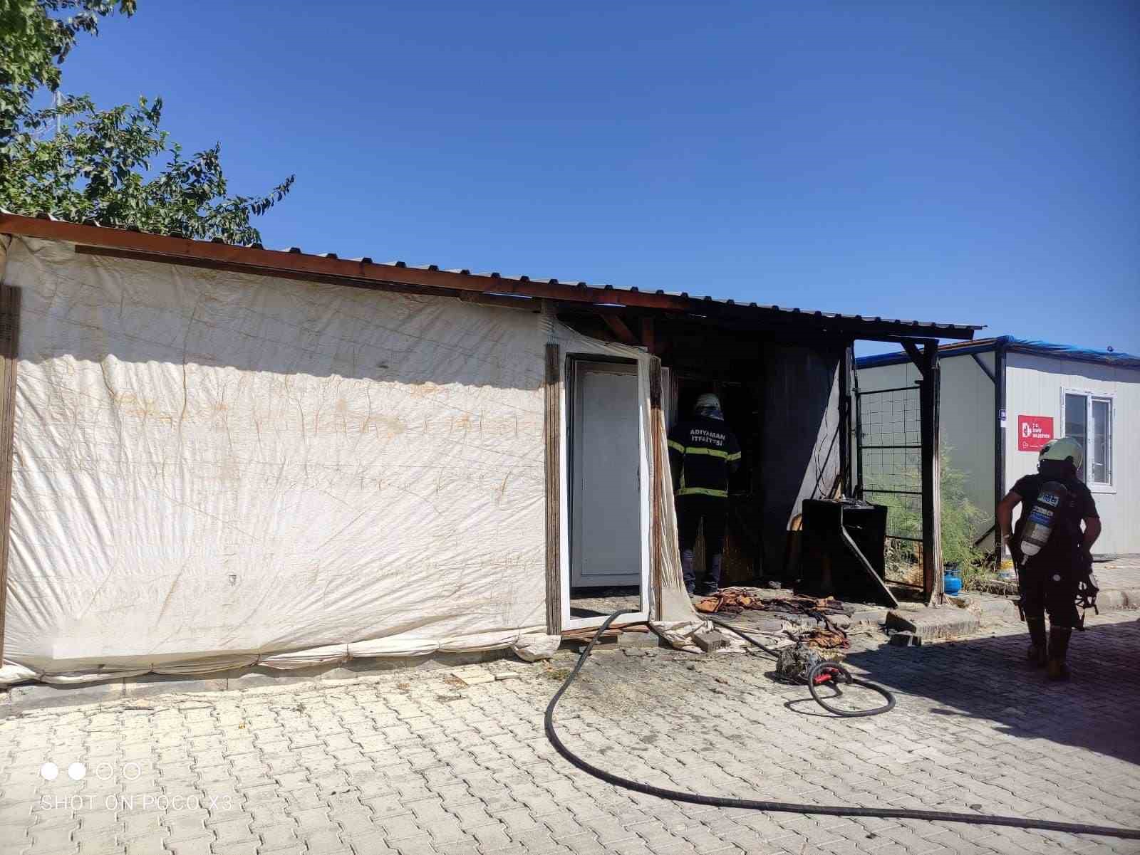 Üç gün açık bırakılan klima yangına neden oldu 