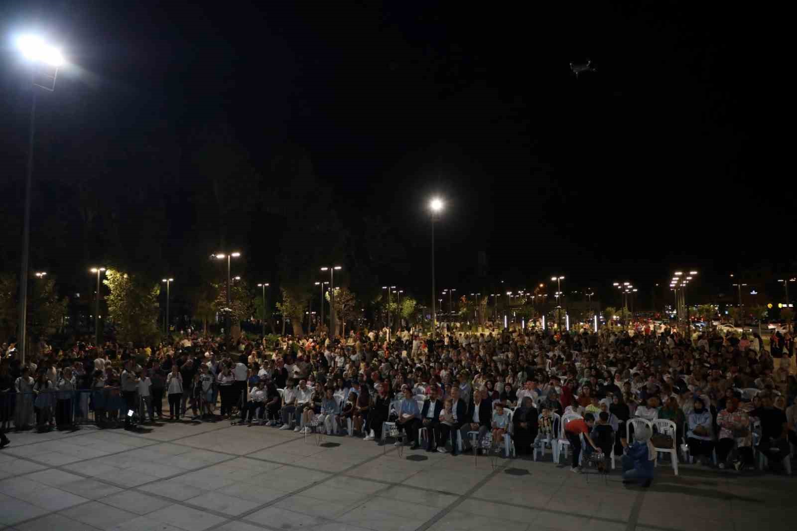 İnegöl, Aydın Şahin ile coştu 