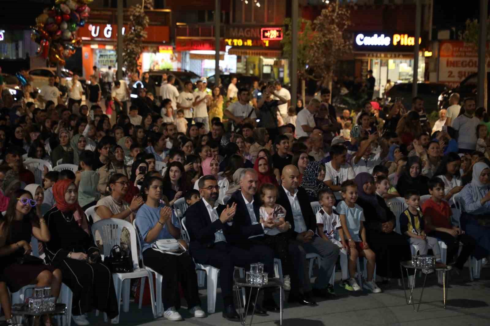 İnegöl, Aydın Şahin ile coştu 