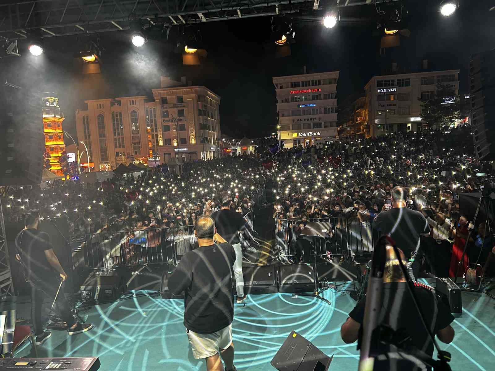 Sürmeli Şenlikleri’nin üçüncü gününde Koliva rüzgarı esti 