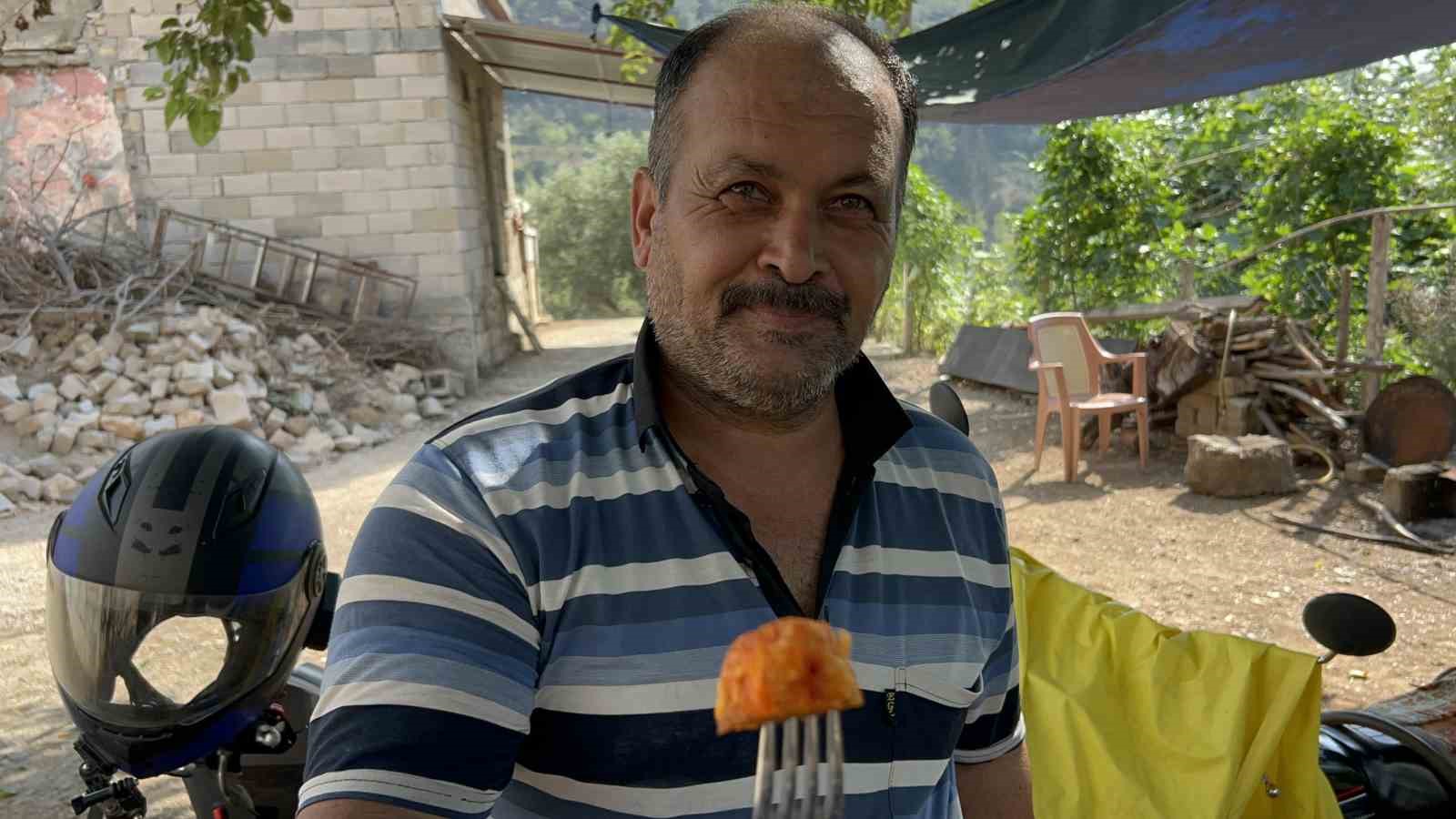Uçurum kenarında yetişen dikenli incir, lezzetiyle zahmetinin önüne geçiyor 