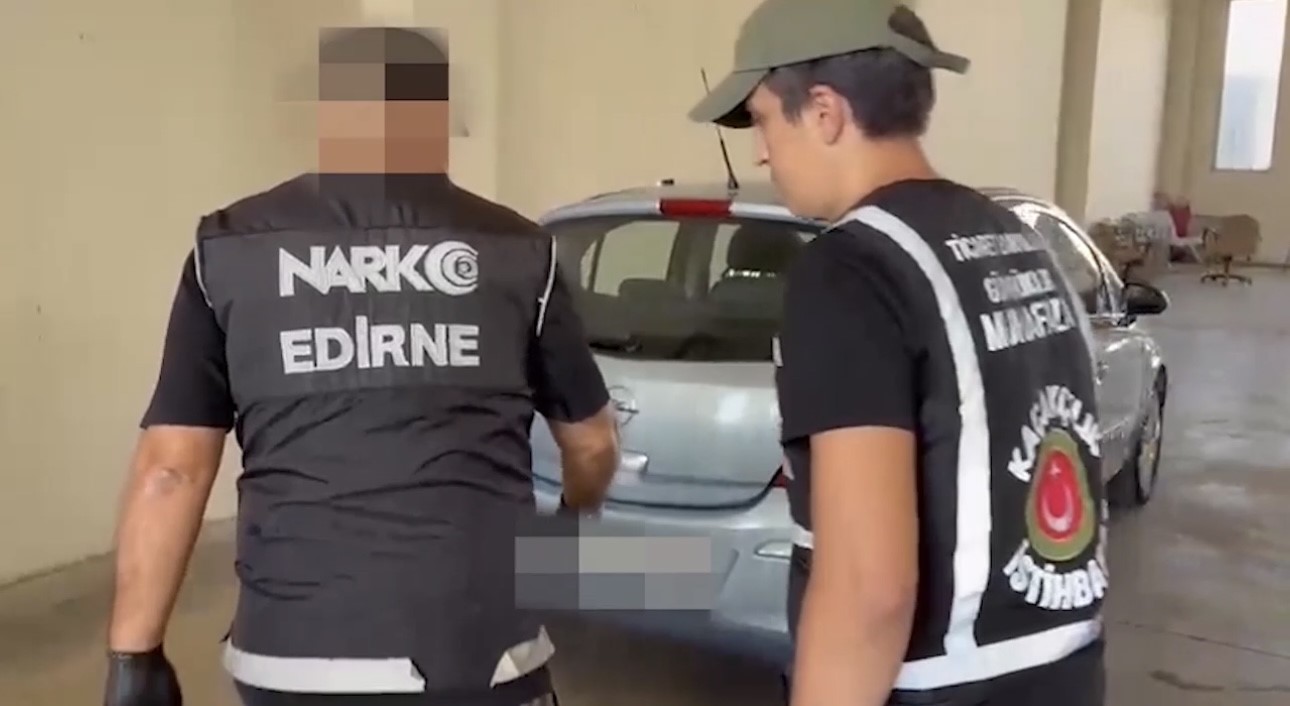 Kapıkule’de uyuşturucu operasyonu: 26 kilo skunk ele geçirildi 