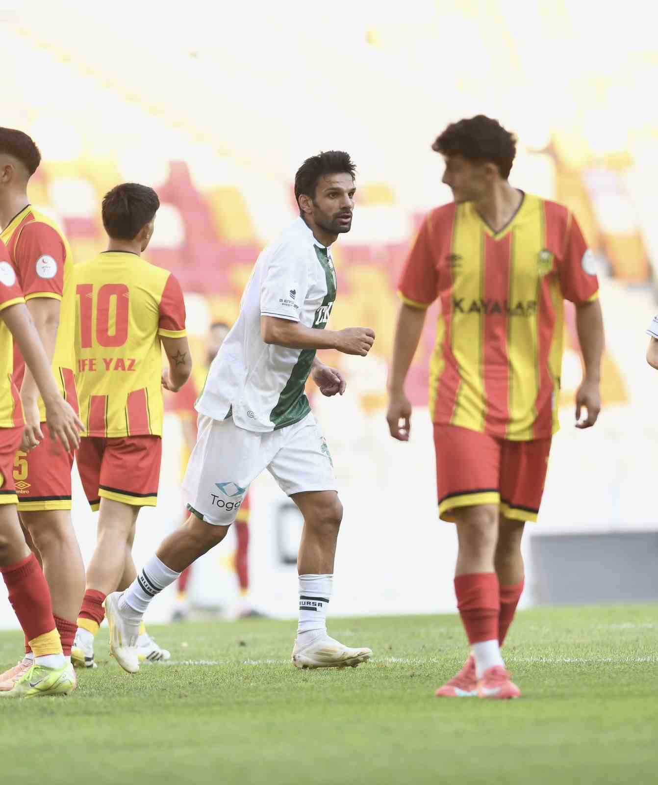 Bursaspor sezona tarihi galibiyetle başladı: 8-0 