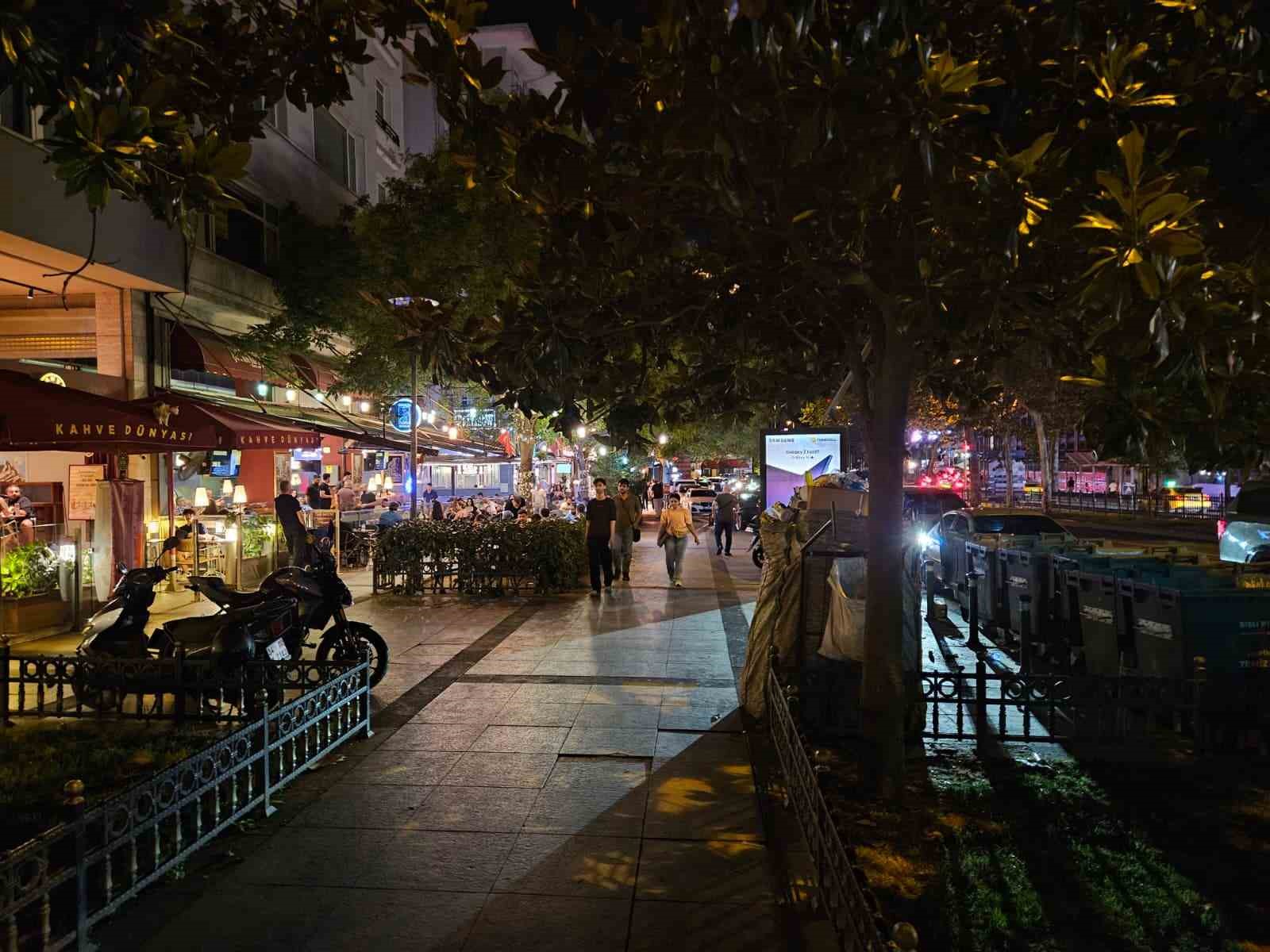 Balıkesir’de meydana gelen deprem İstanbul’da da hissedildi 