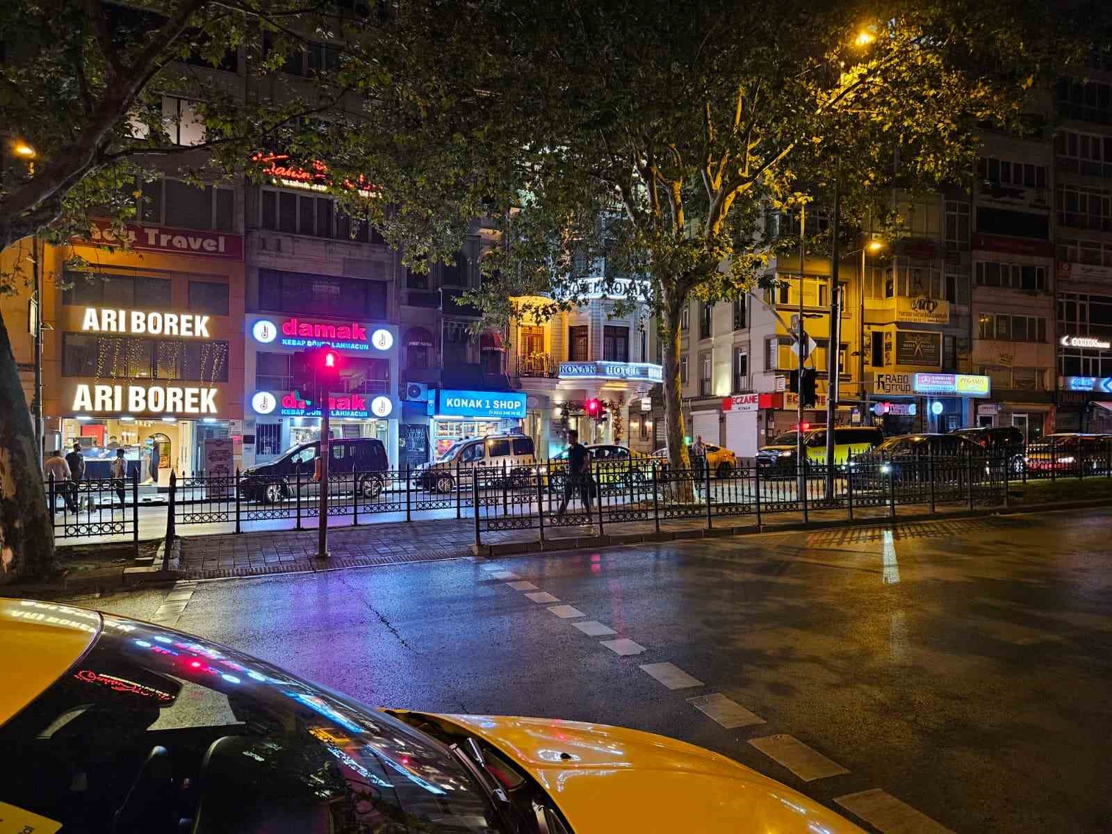 Balıkesir’de meydana gelen deprem İstanbul’da da hissedildi 