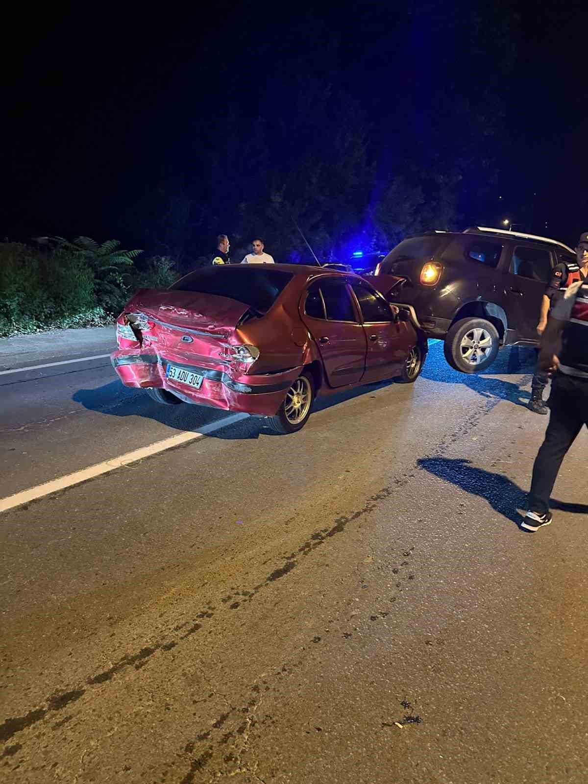 Rize’de zincirleme kaza: 5 yaralı 