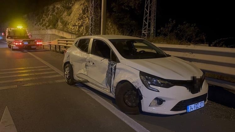 Ters yola giren otomobil, karşı yönden gelen başka araca çarptı: 1 yaralı 