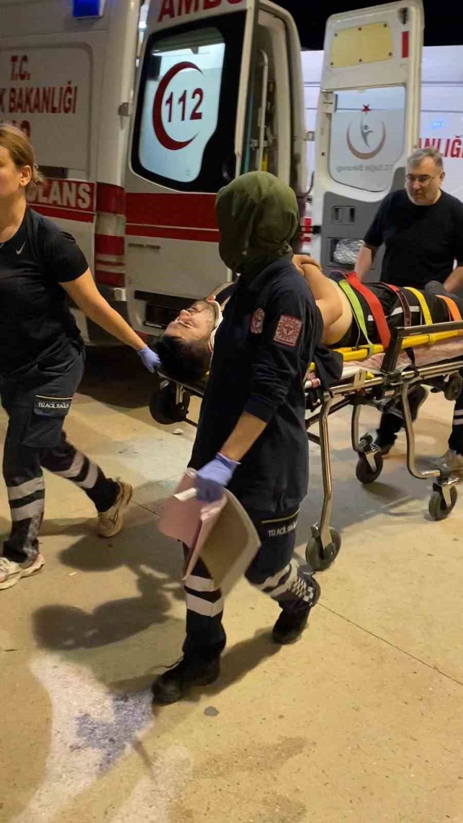 Bursa’da otomobil motosiklete çarptı: 2 yaralı 
