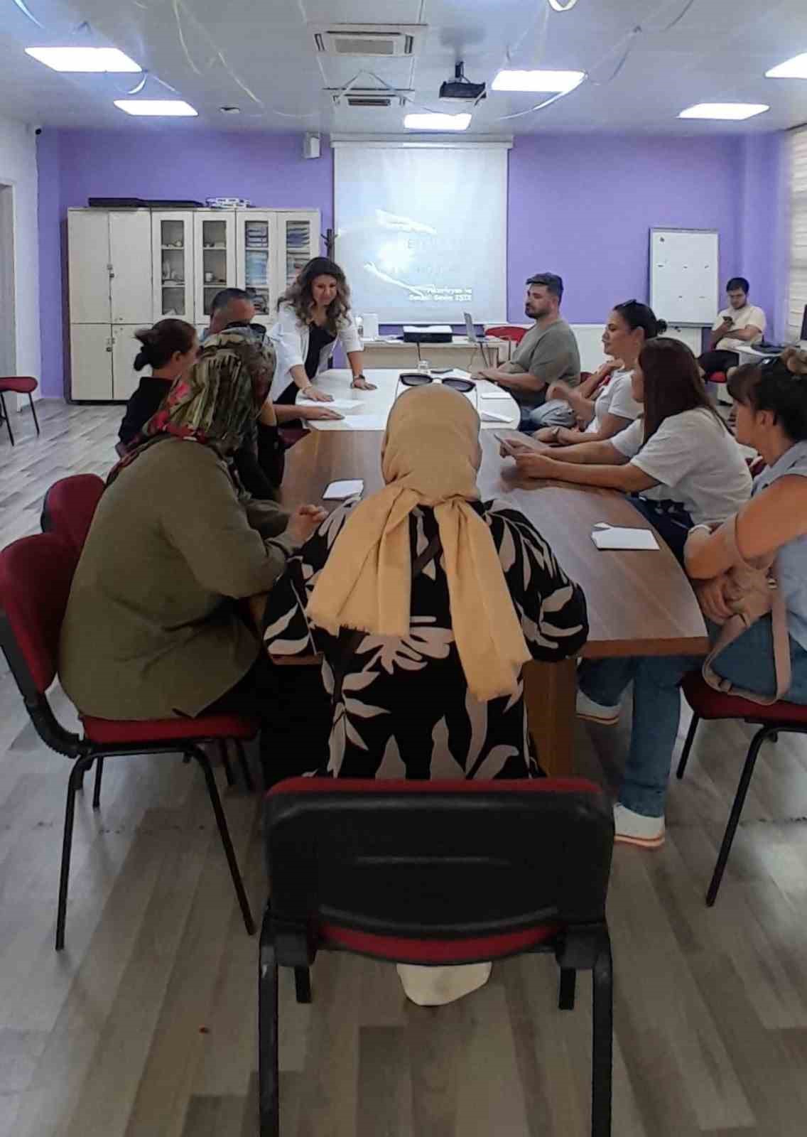 Muğla’da çocuklarla etkin iletişim yöntemleri semineri yoğun ilgi gördü 