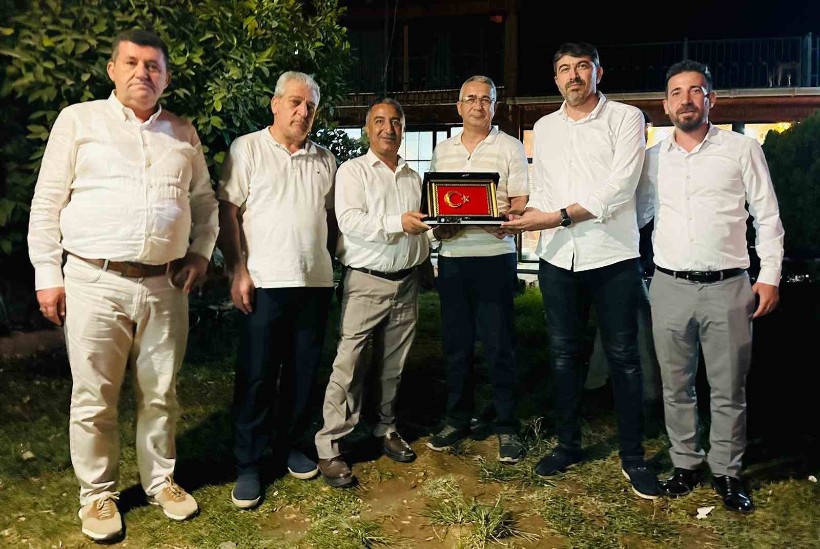 Tayini çıkan 14 yıllık kurucu başhekime veda programı 