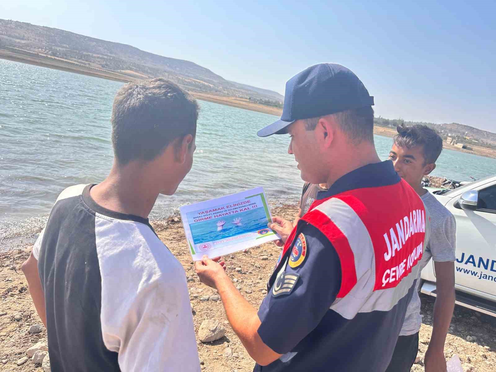 Kilis’te Jandarmadan balıkçılara bilgilendirme 