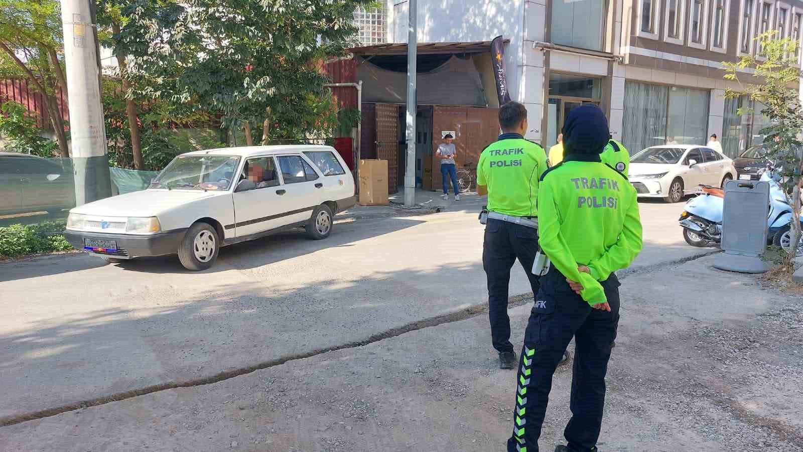 Çekme belgeli otomobil, başka bir araç plakasıyla yakalandı 