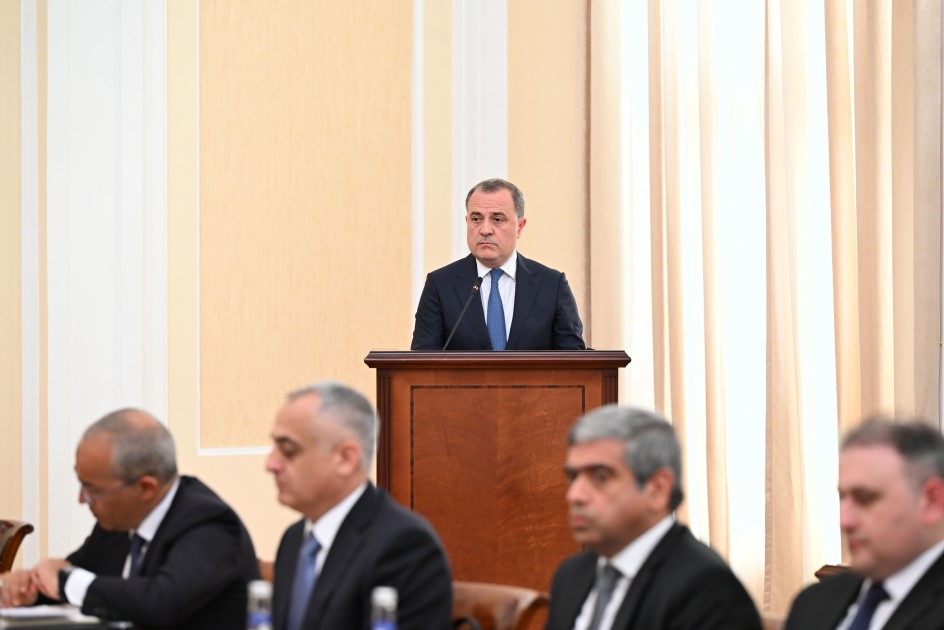 Azerbaycan Dışişleri Bakanı Bayramov: 