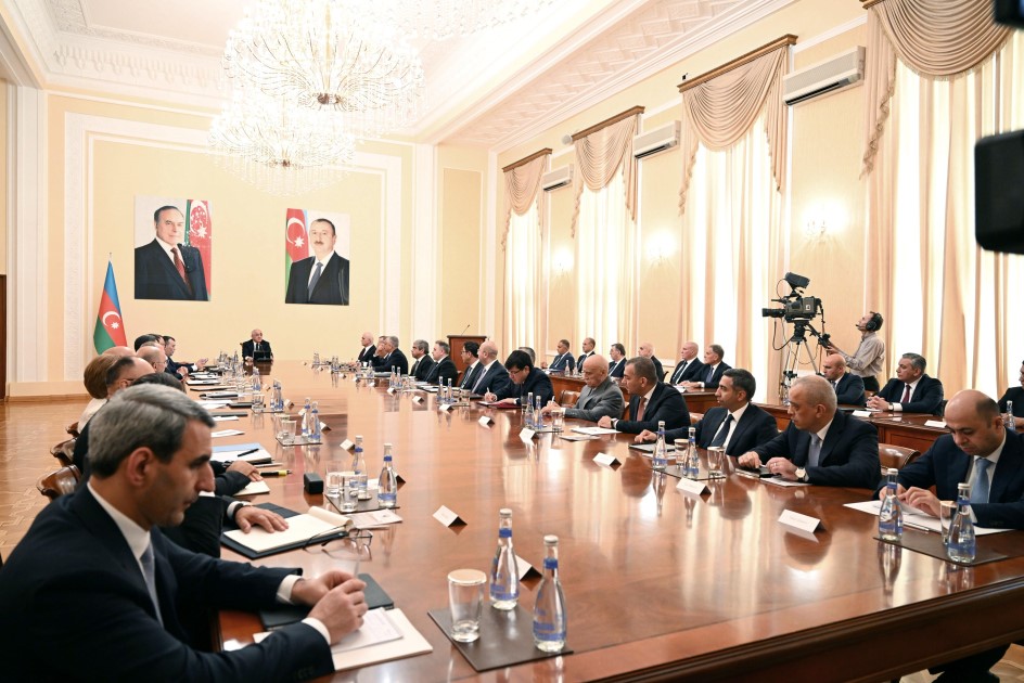 Azerbaycan Dışişleri Bakanı Bayramov: 