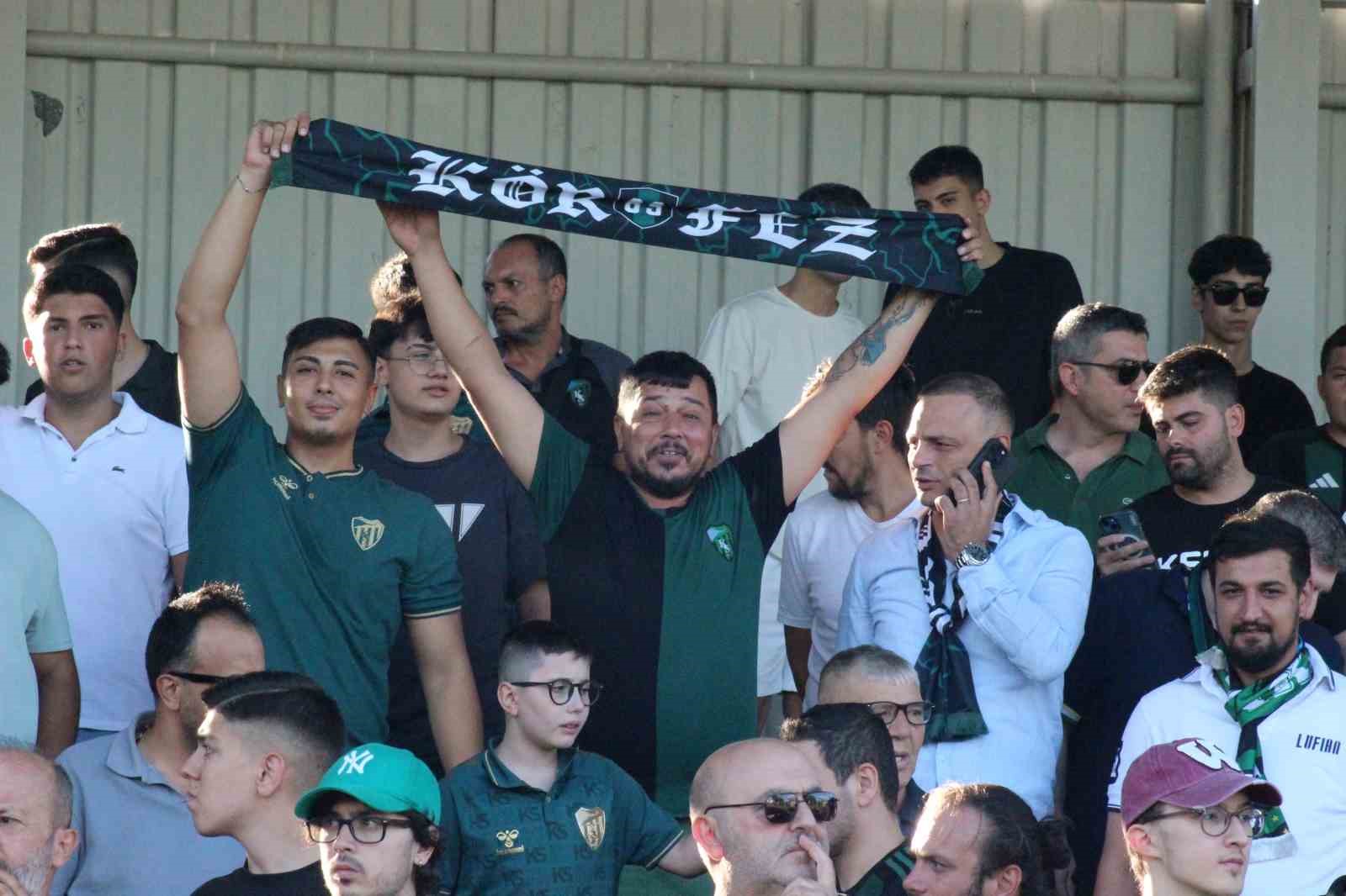 Kocaelispor, Kayserispor maçı öncesi taraftara açık antrenman 