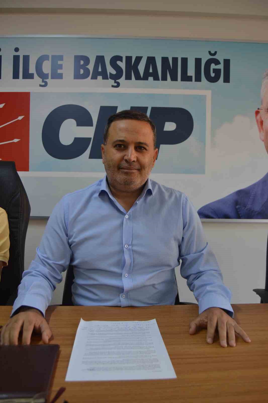 Salihli CHP’de istifa şoku: İlçe başkanı adaylıktan da çekilip istifa etti 