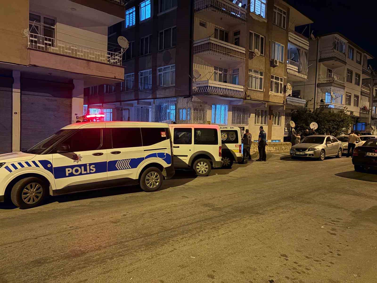 Eski eşini bıçakla ağır yaralayan şahıs yakalandı 