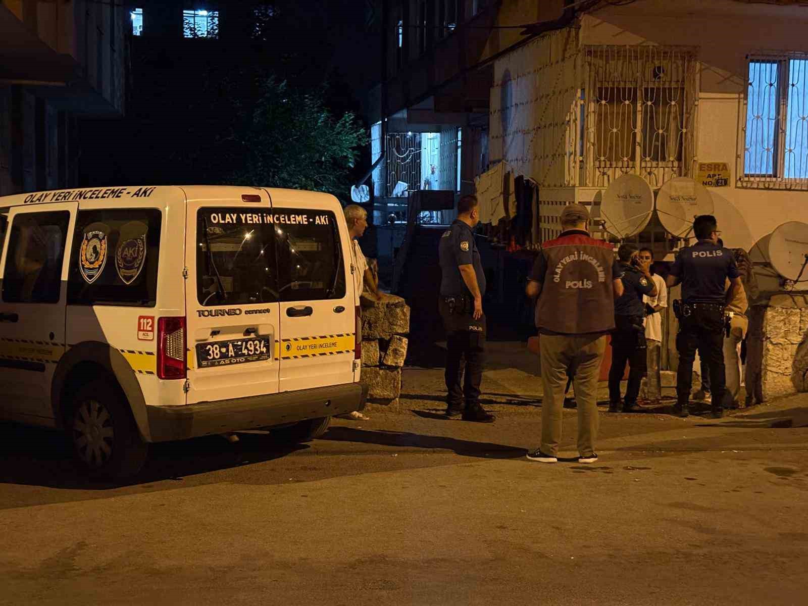Eski eşini bıçakla ağır yaralayan şahıs yakalandı 