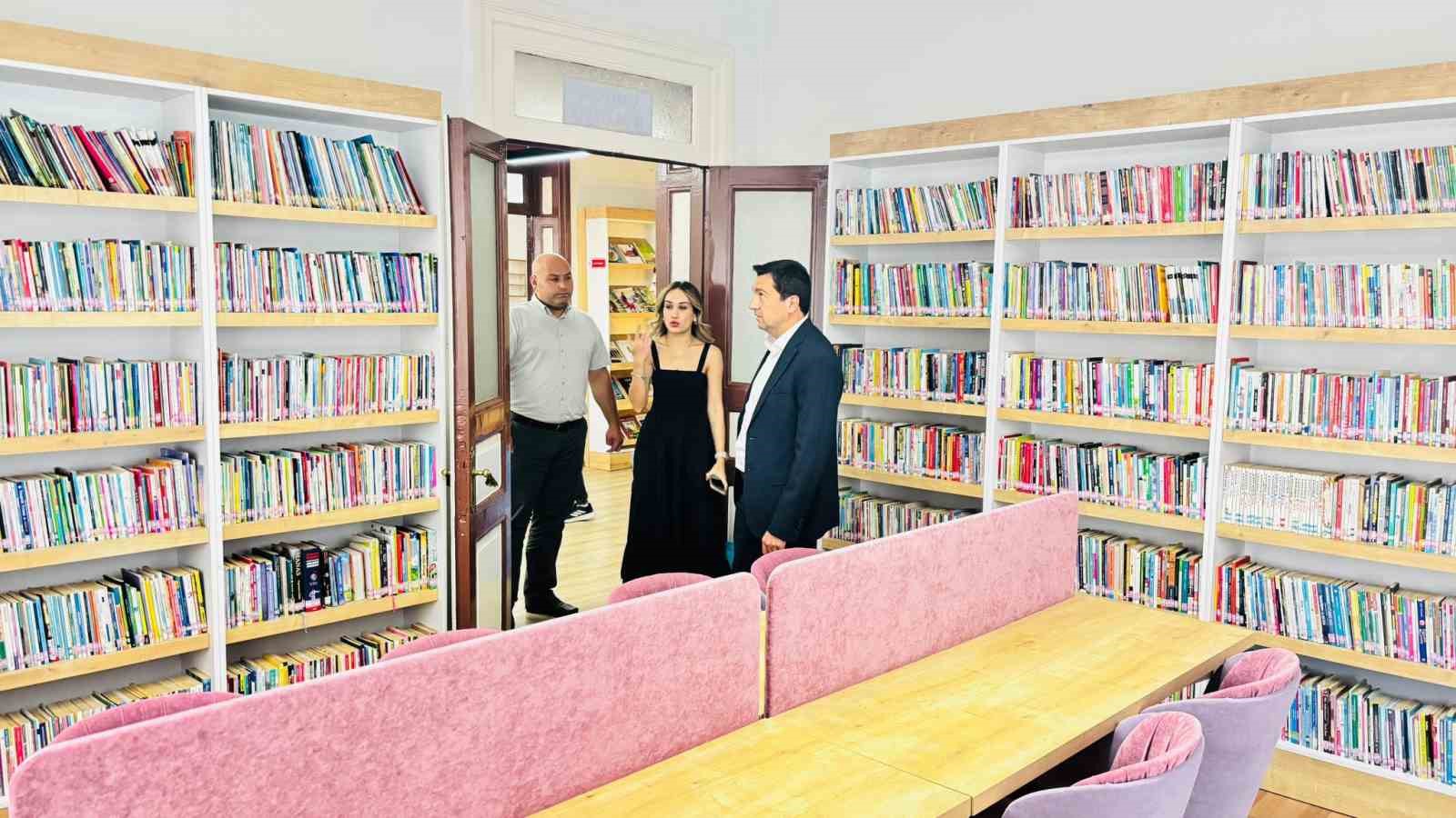 Kaymakam Evlice, Havran Millet Kütüphanesi’ni ziyaret etti 