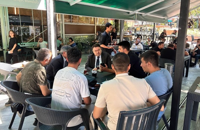 Vali Musa Işın, Sevgi Yolu’nda esnaf ve vatandaşlarla buluştu 