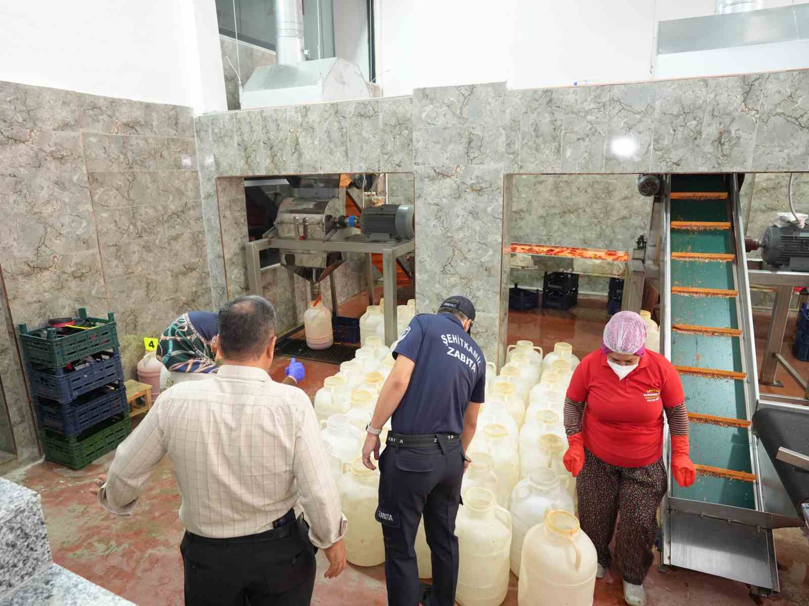 Şehitkamil’den salça denetimi 