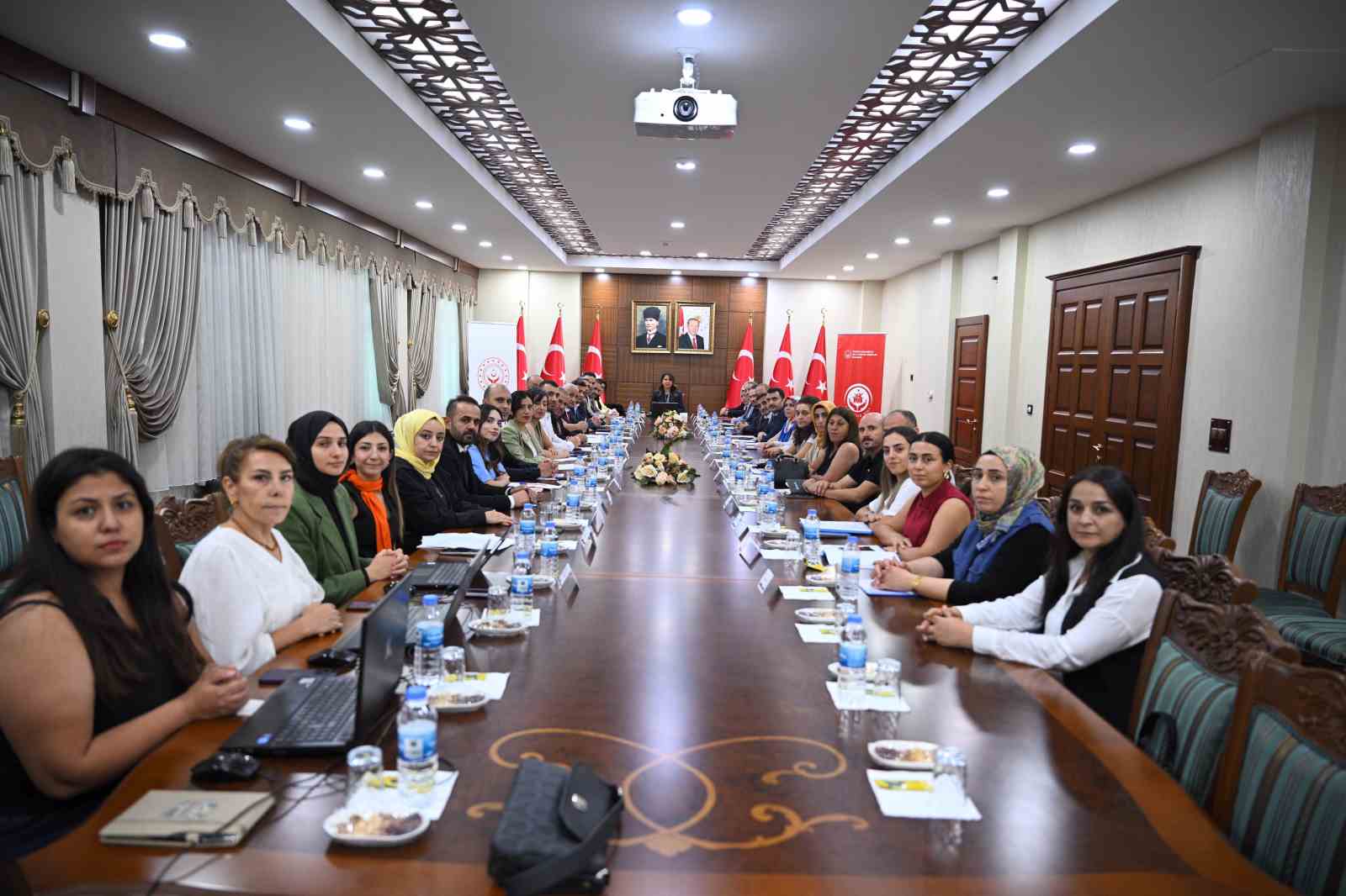 Diyarbakır’da, kadın hizmetleri bölgesel istişare toplantısı yapıldı 
