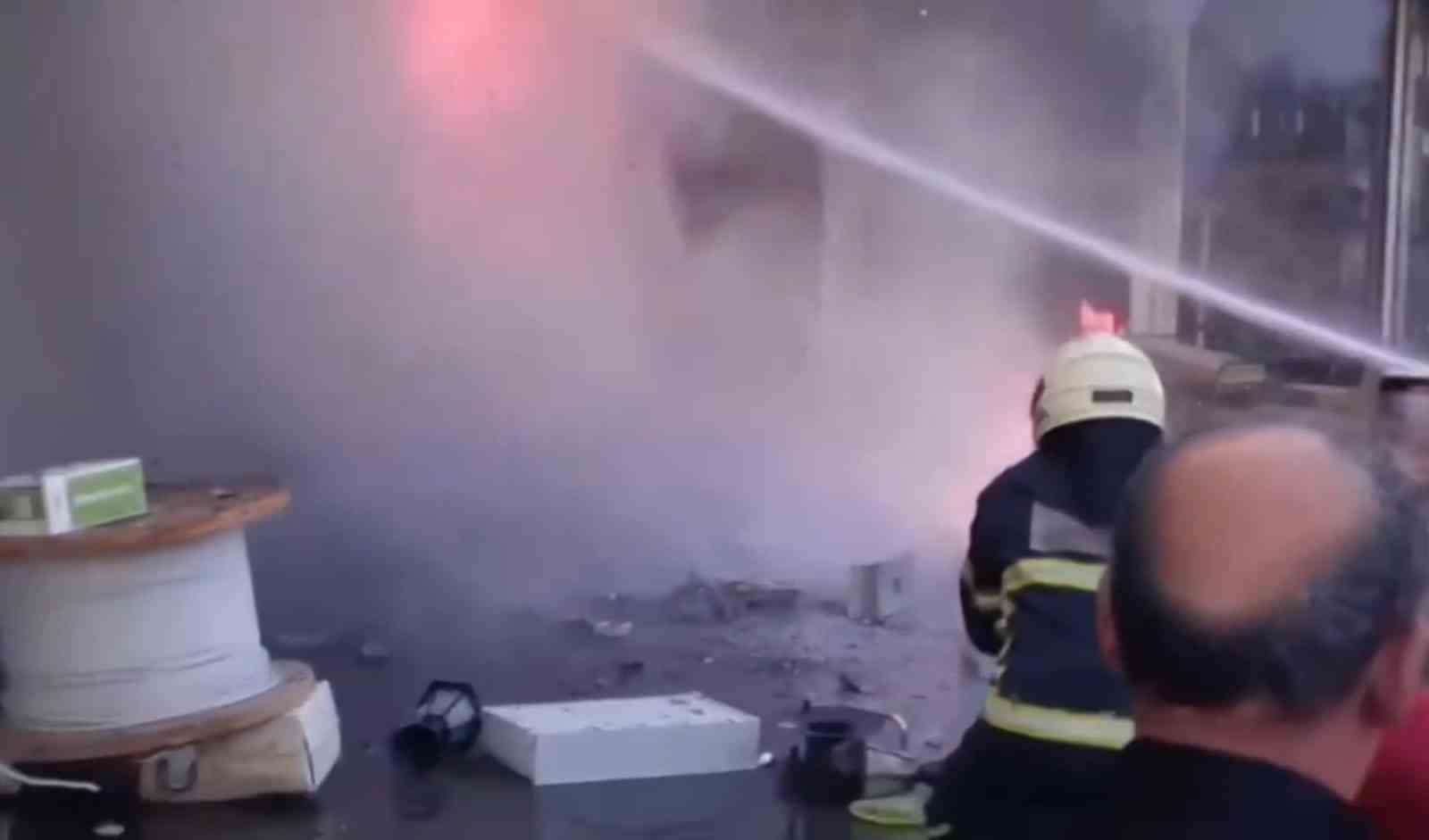 Şanlıurfa’da iş yerinde korkutan yangın 