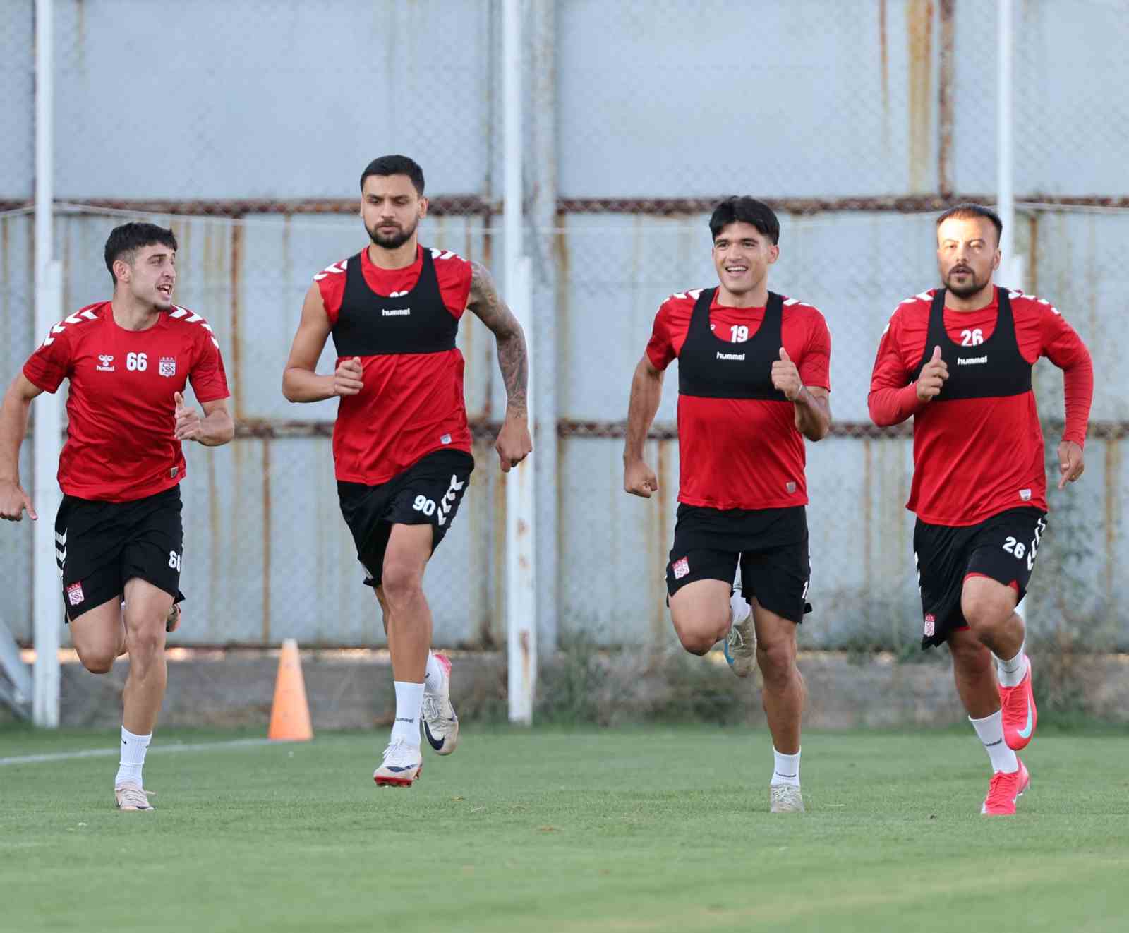 Sivasspor’da Pendikspor mesaisi 
