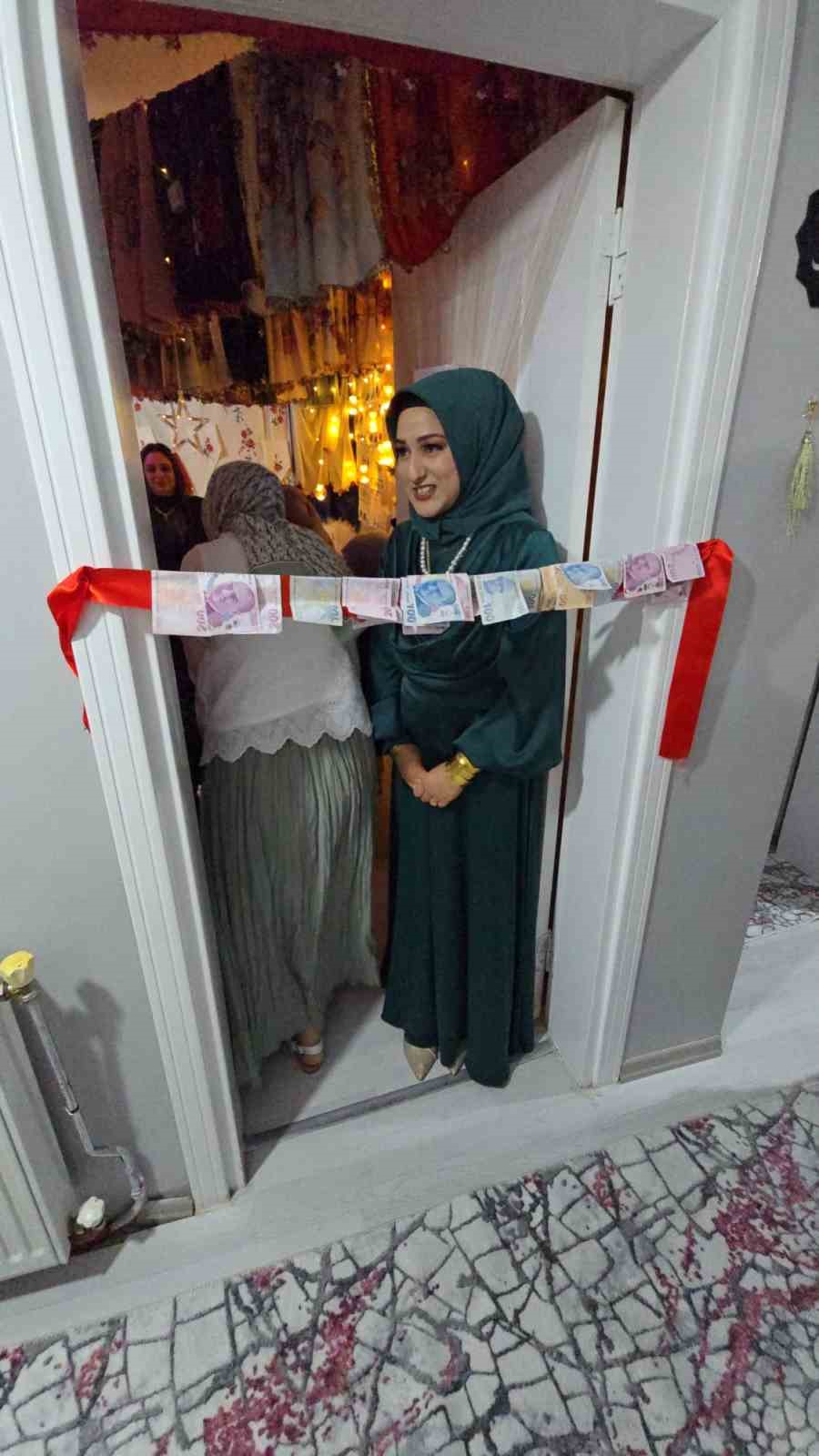 Tokat’ta çeyiz asma geleneği yaşatılıyor 
