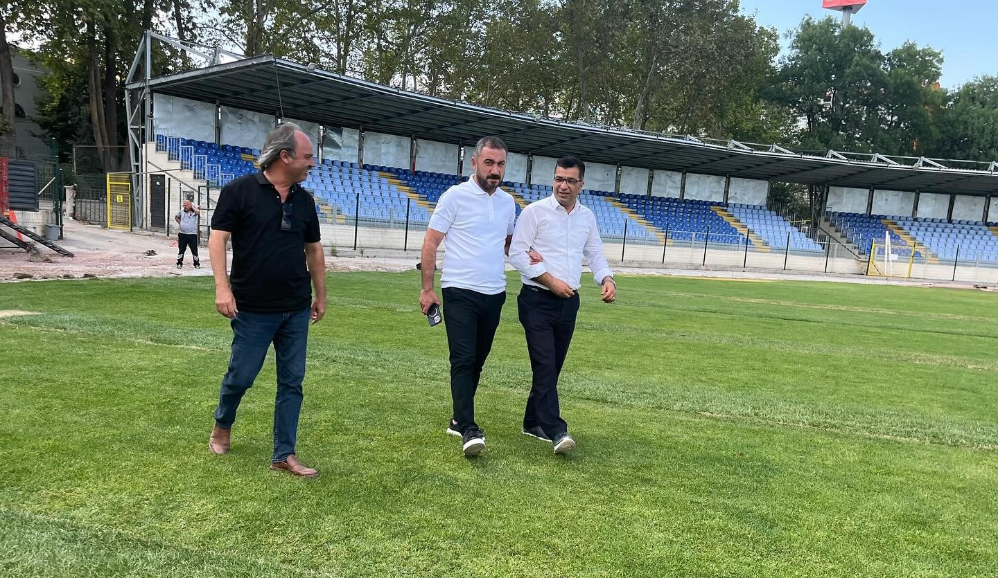Dumlupınar Stadyumu yeni sezon için hazır hale getiriliyor 