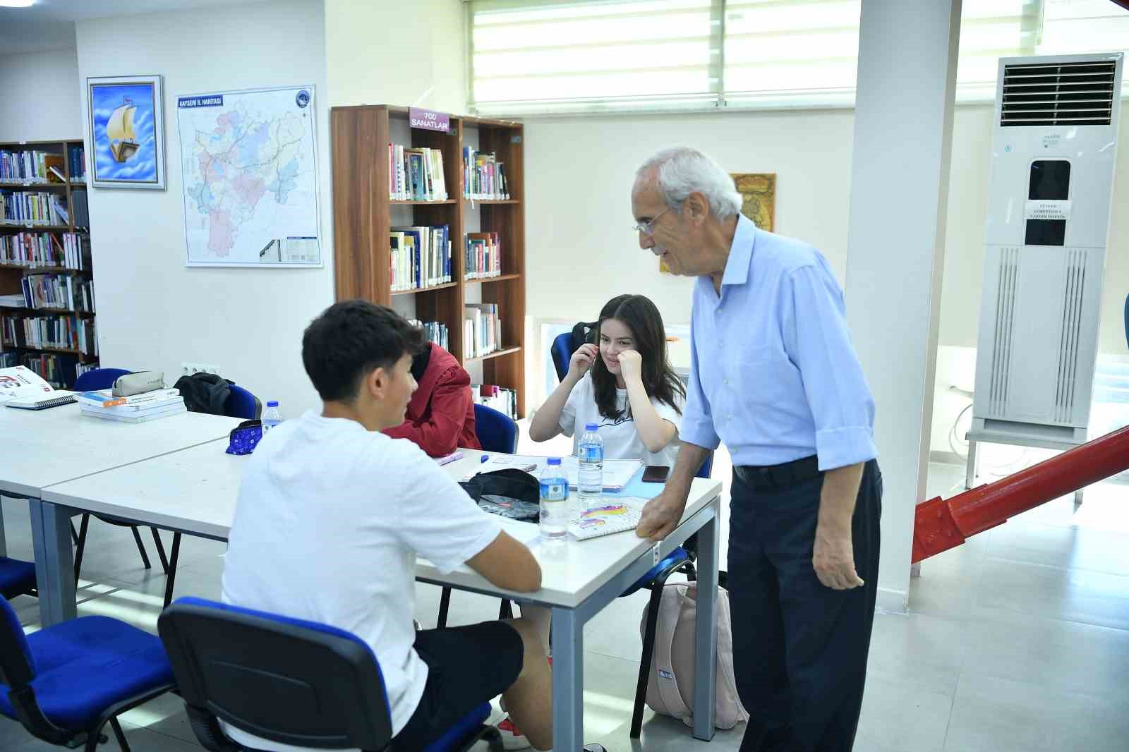 Büyükşehir kütüphaneleri; 7’den 77’ye her yaşa hitap ediyor 
